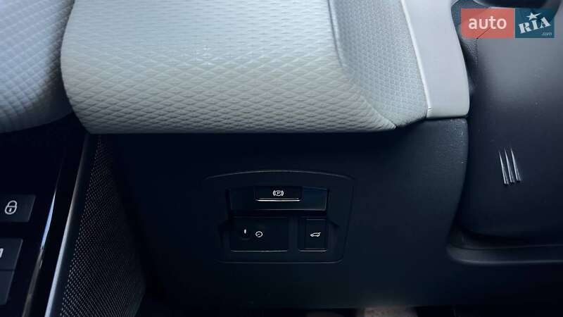 Внедорожник / Кроссовер Land Rover Range Rover Velar 2018 в Львове фото 23 Внедорожник / Кроссовер Land Rover Range Rover Velar 2018 в Львове