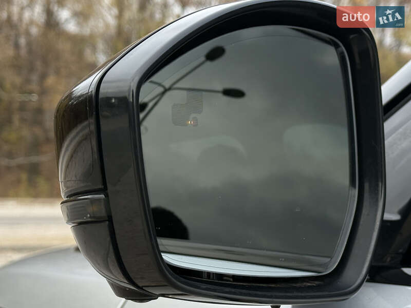 Позашляховик / Кросовер Land Rover Range Rover Velar 2018 в Дніпрі