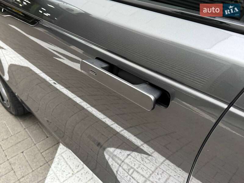 Позашляховик / Кросовер Land Rover Range Rover Velar 2018 в Києві фото 12 Позашляховик / Кросовер Land Rover Range Rover Velar 2018 в Києві