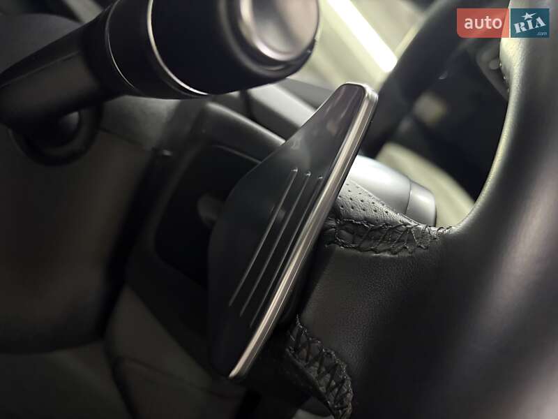 Позашляховик / Кросовер Land Rover Range Rover Velar 2018 в Києві