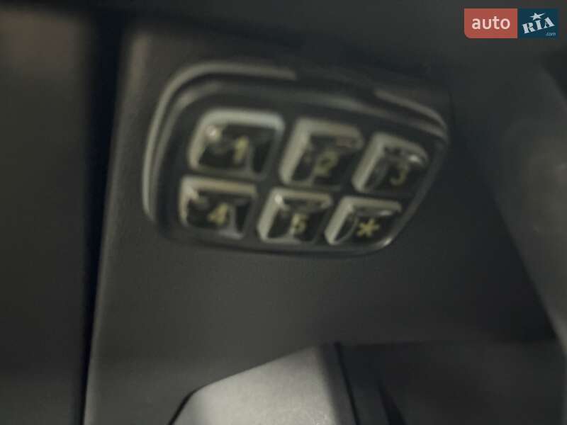 Позашляховик / Кросовер Land Rover Range Rover Velar 2018 в Києві