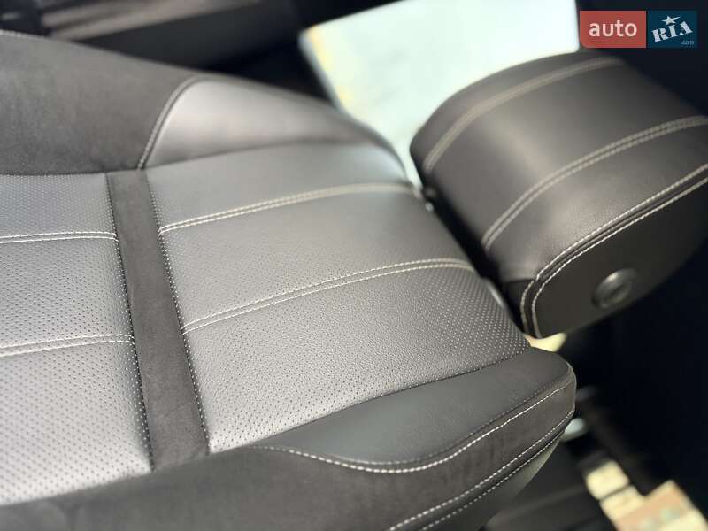 Позашляховик / Кросовер Land Rover Range Rover Velar 2019 в Києві