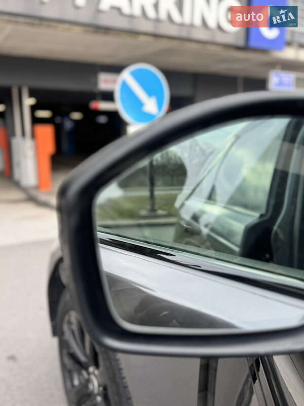 Позашляховик / Кросовер Land Rover Range Rover Velar 2018 в Києві