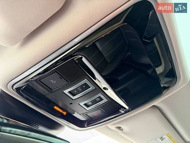 Позашляховик / Кросовер Land Rover Range Rover Velar 2017 в Кривому Розі