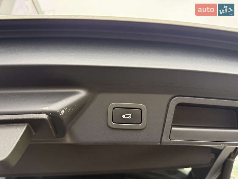 Внедорожник / Кроссовер Land Rover Range Rover Velar 2021 в Киеве фото 22 Внедорожник / Кроссовер Land Rover Range Rover Velar 2021 в Киеве