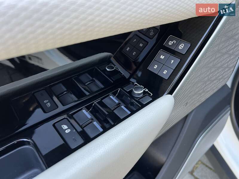 Позашляховик / Кросовер Land Rover Range Rover Velar 2019 в Львові