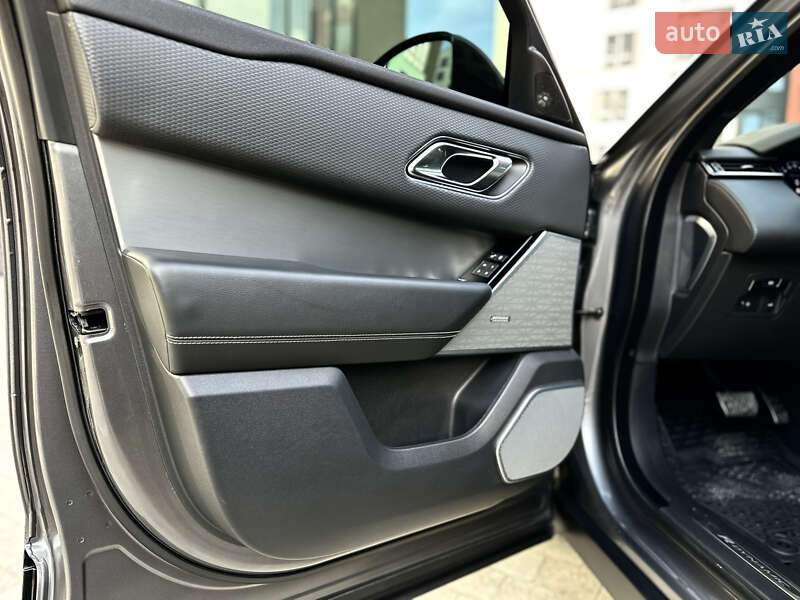 Внедорожник / Кроссовер Land Rover Range Rover Velar 2018 в Ивано-Франковске фото 23 Внедорожник / Кроссовер Land Rover Range Rover Velar 2018 в Ивано-Франковске