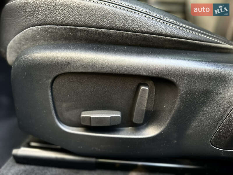 Внедорожник / Кроссовер Land Rover Range Rover Velar 2018 в Ивано-Франковске фото 28 Внедорожник / Кроссовер Land Rover Range Rover Velar 2018 в Ивано-Франковске