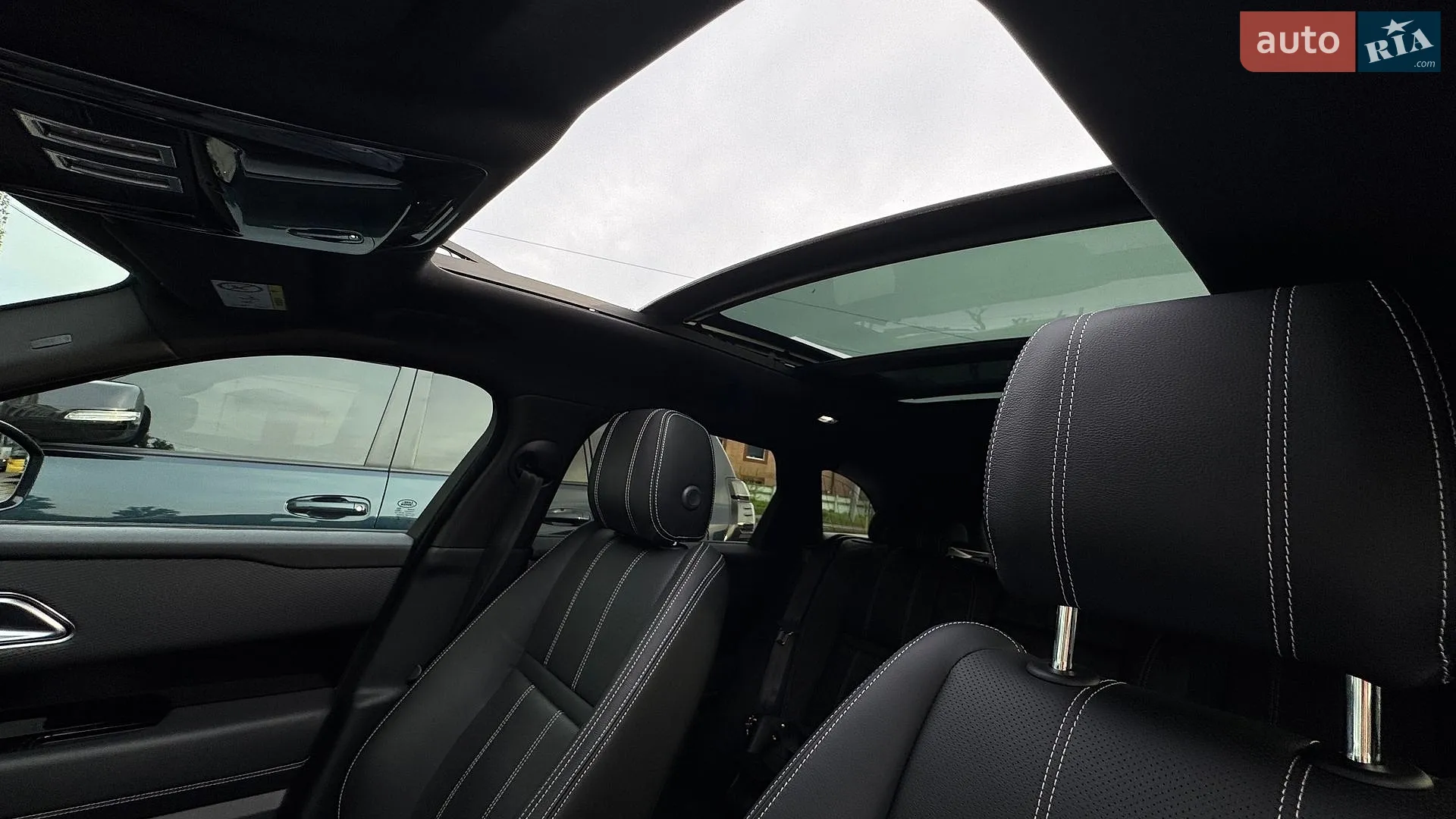 2020 Land Rover Range Rover Velar - мініатюра 26