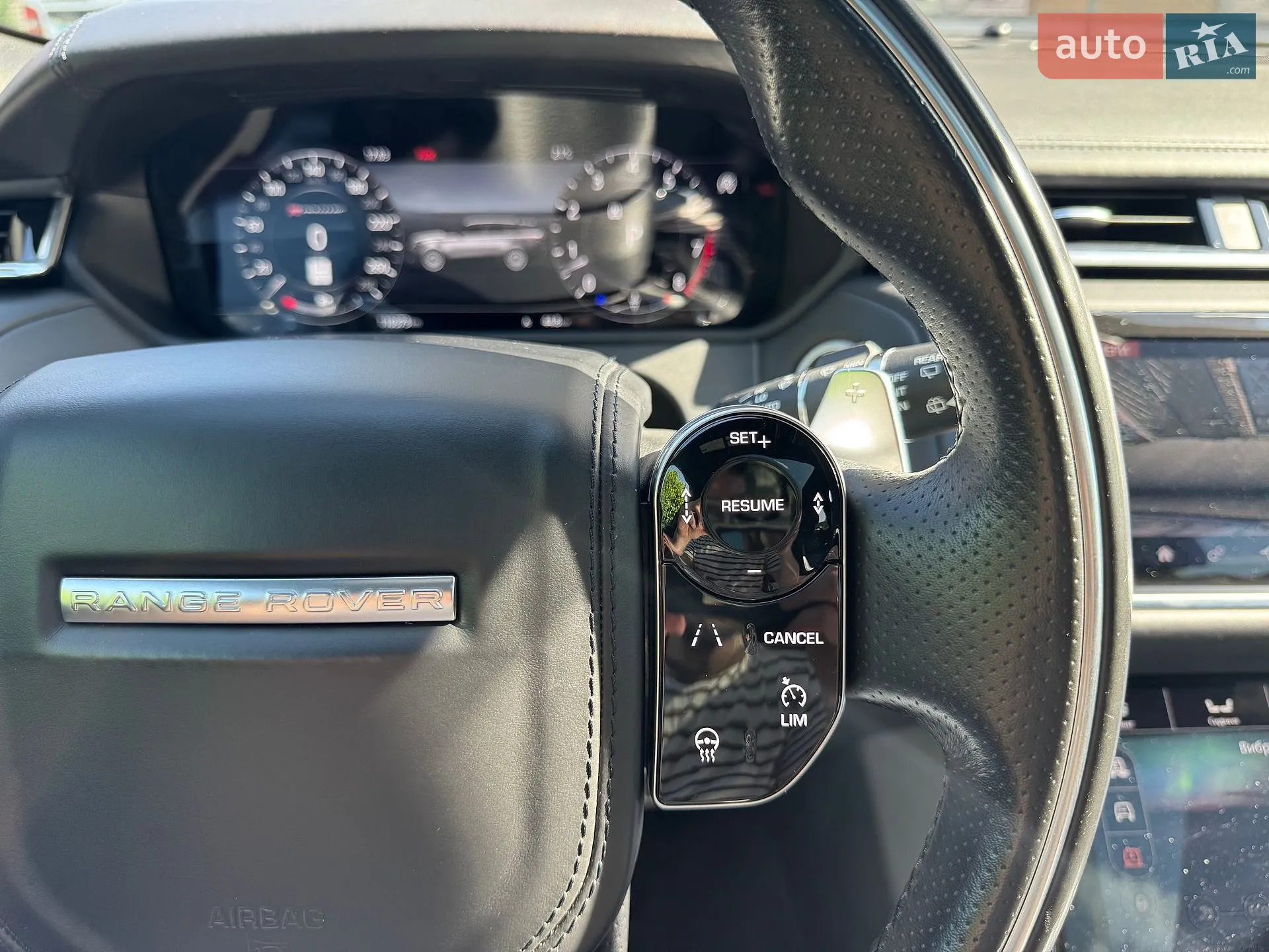 2018 Land Rover Range Rover Velar - мініатюра 35