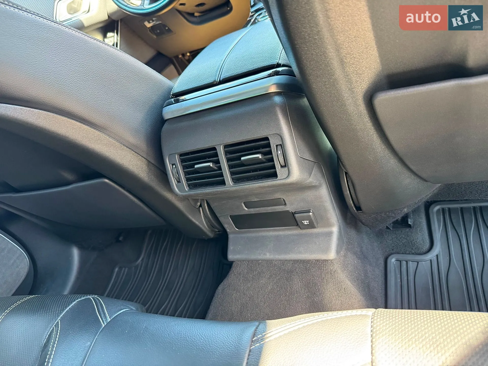2018 Land Rover Range Rover Velar - мініатюра 19