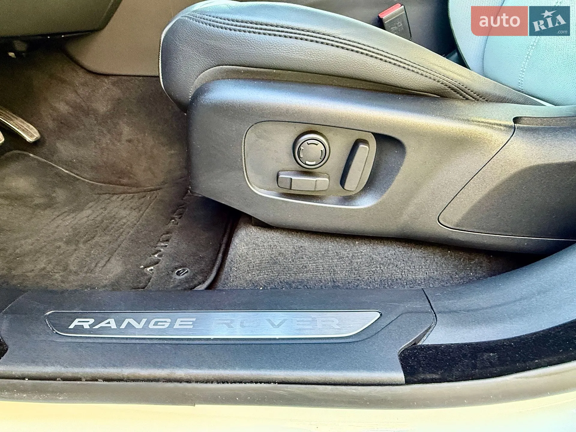 2025 Land Rover Range Rover Velar - мініатюра 9