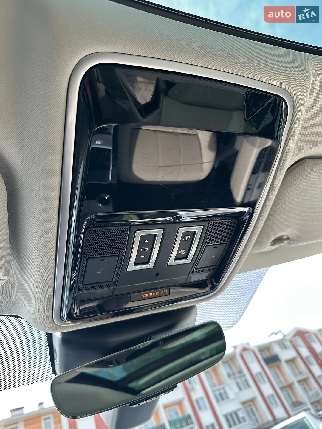 2018 Land Rover Range Rover Velar - мініатюра 38