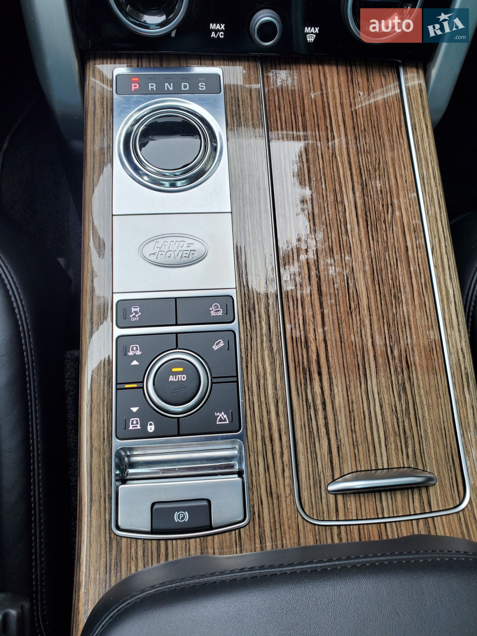 2018 Land Rover Range Rover - мініатюра 23
