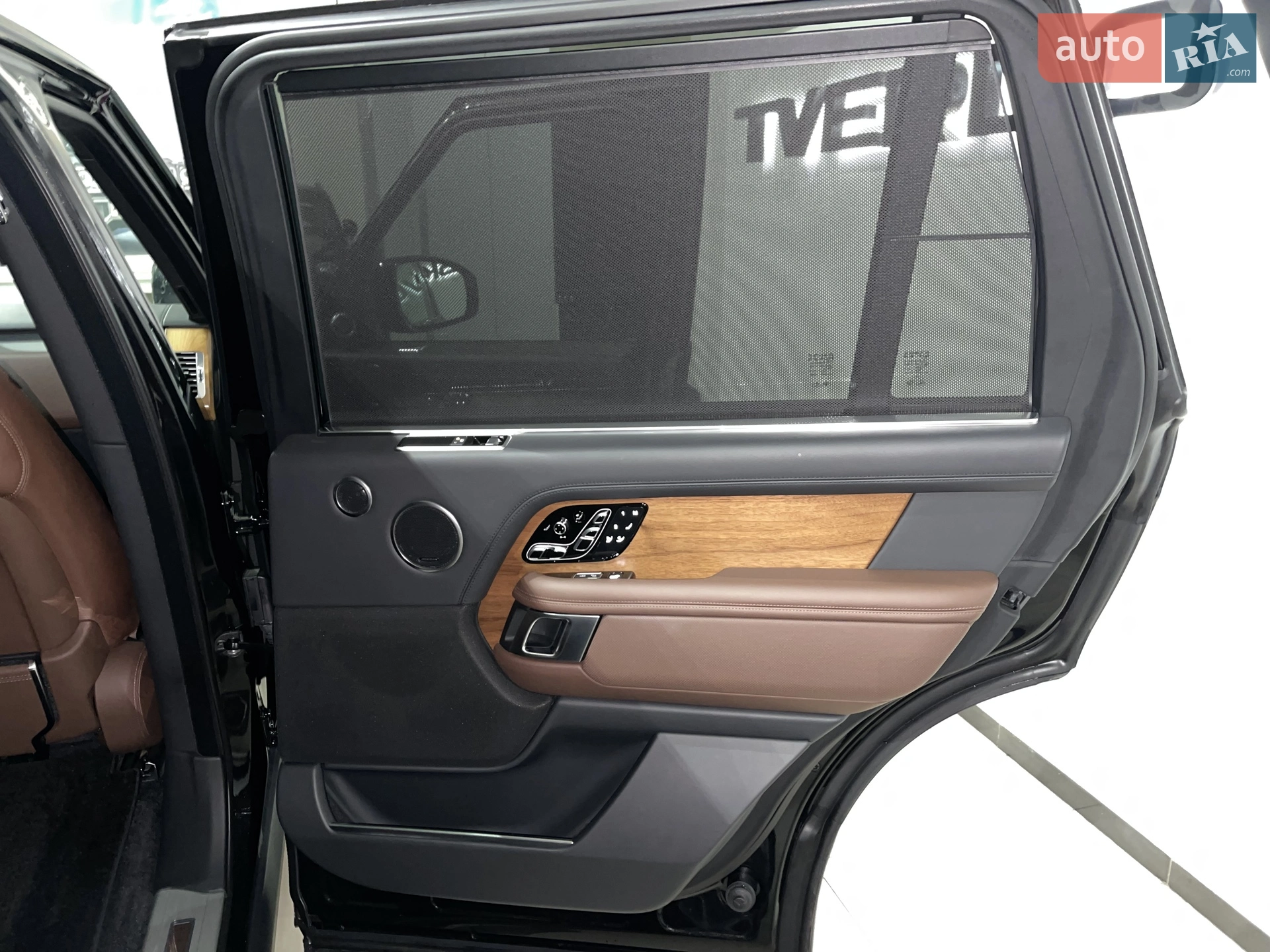2020 Land Rover Range Rover - мініатюра 180