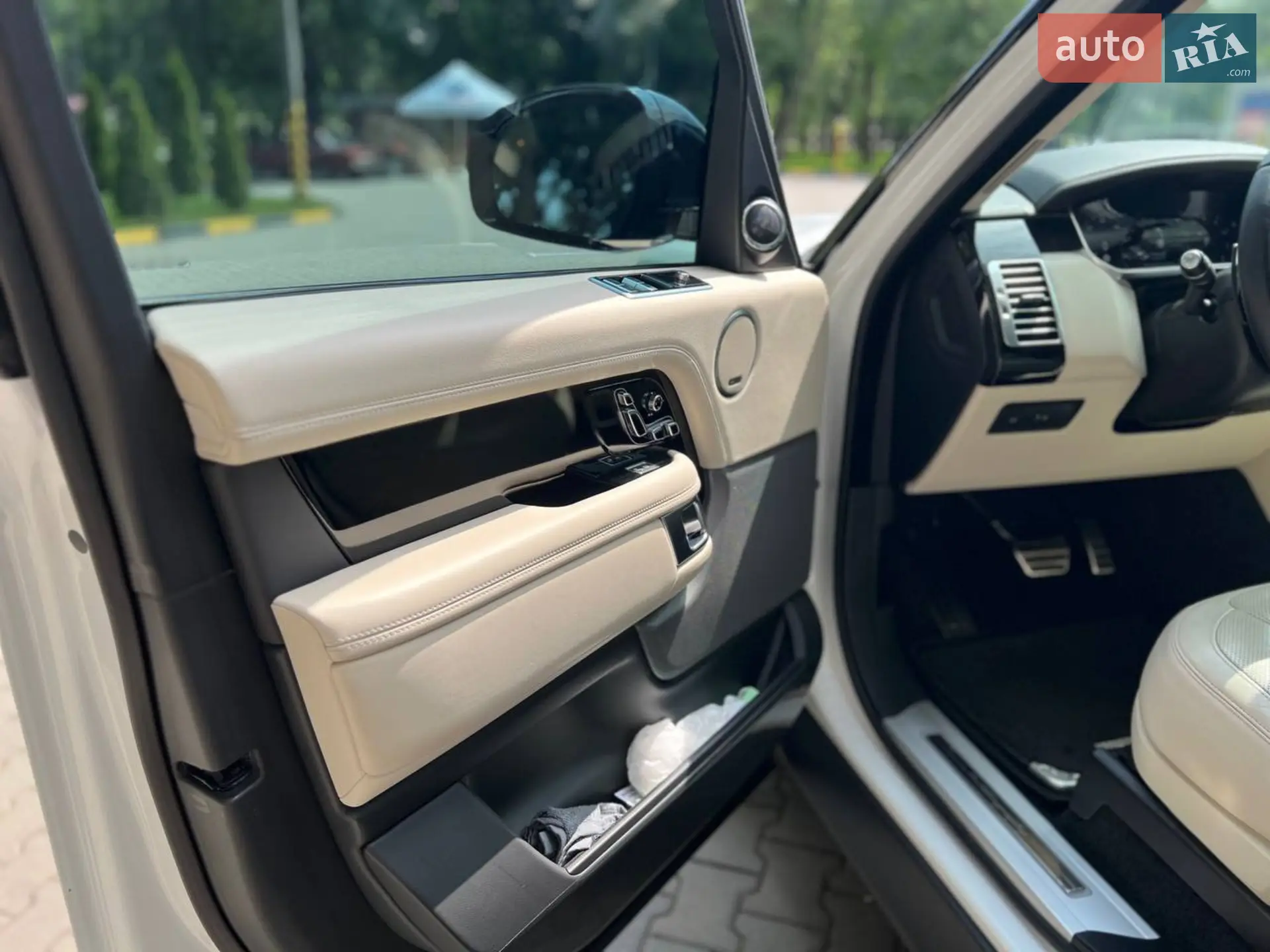 2018 Land Rover Range Rover - мініатюра 14
