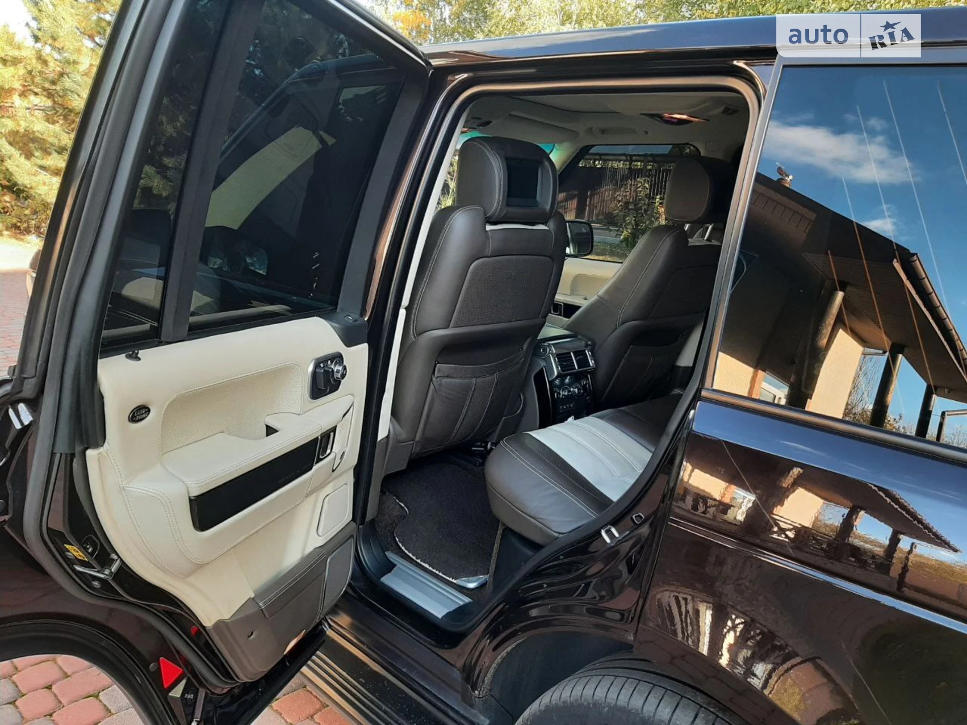 2012 Land Rover Range Rover - мініатюра 21