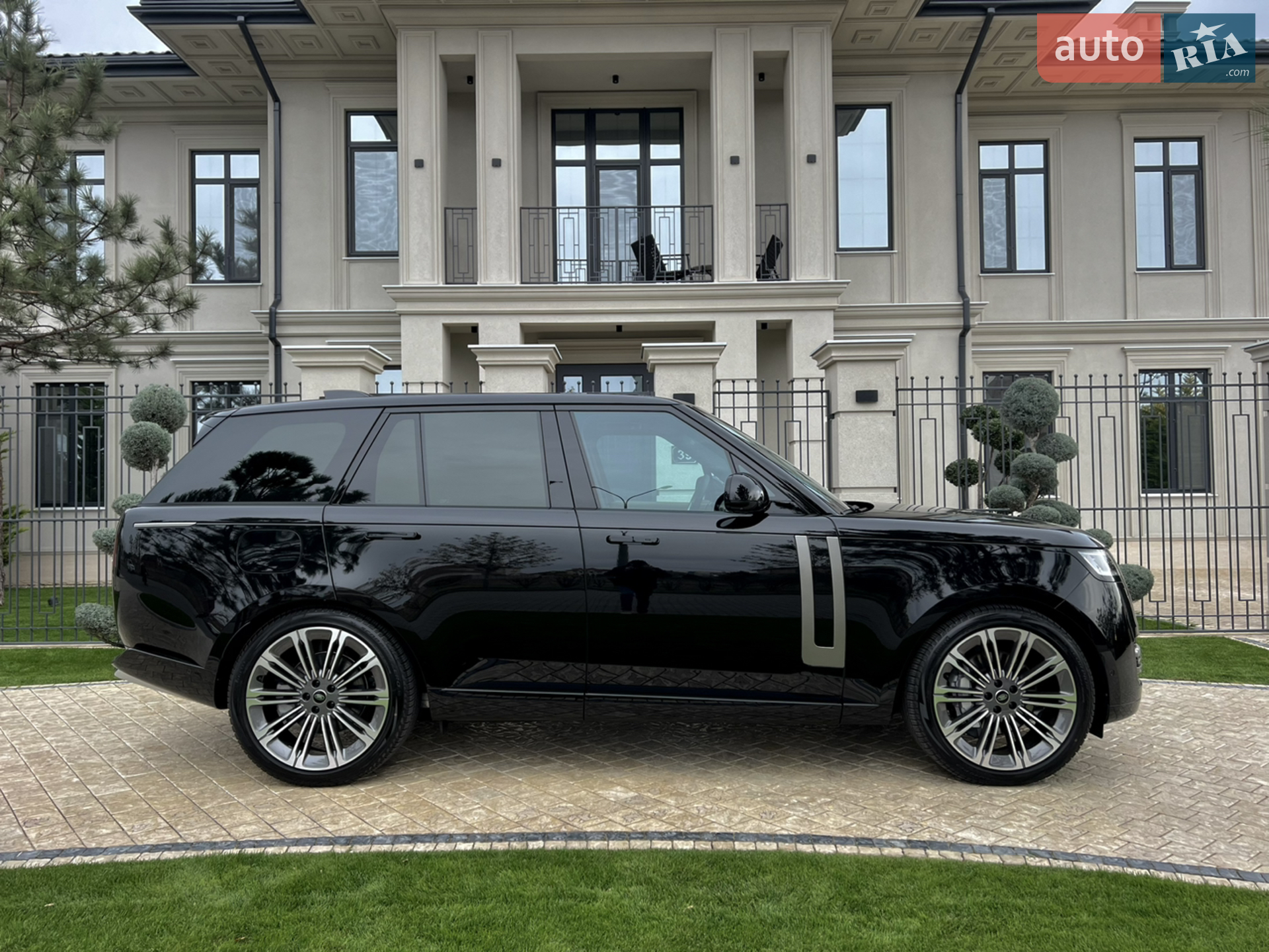 2023 Land Rover Range Rover - мініатюра 21