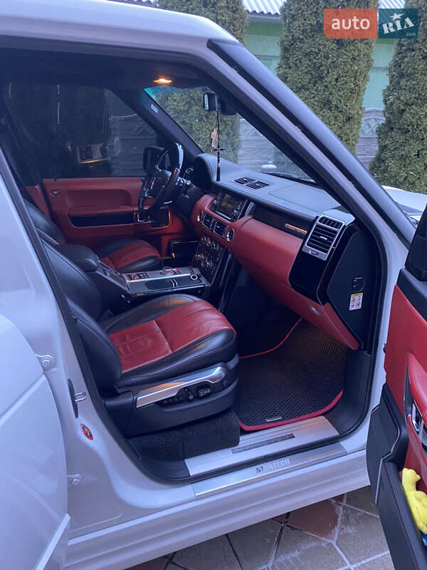 Позашляховик / Кросовер Land Rover Range Rover 2011 в Чернівцях