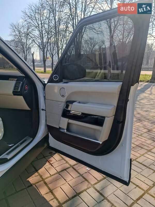 Внедорожник / Кроссовер Land Rover Range Rover 2014 в Киеве