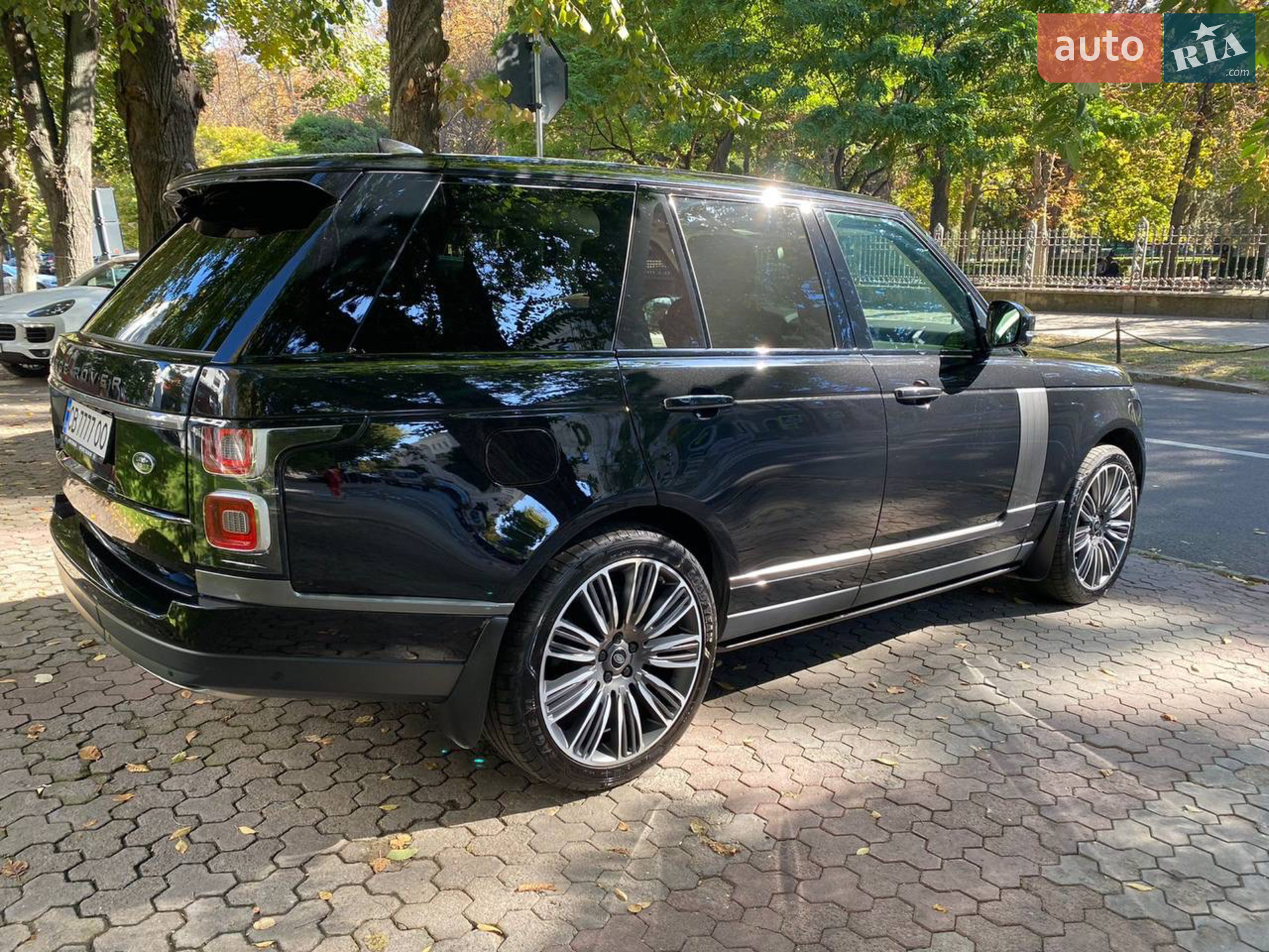 2020 Land Rover Range Rover - мініатюра 2
