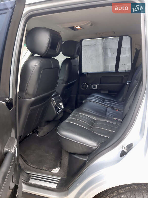 Внедорожник / Кроссовер Land Rover Range Rover 2006 в Рахове