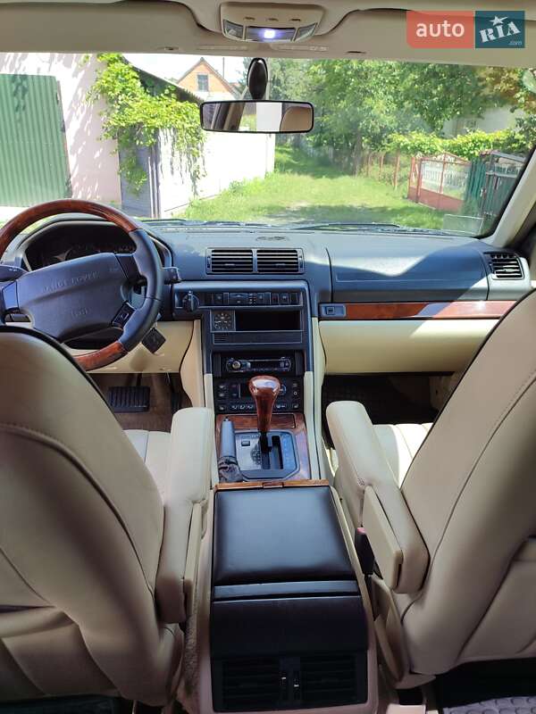Внедорожник / Кроссовер Land Rover Range Rover 1996 в Старой Выжевке