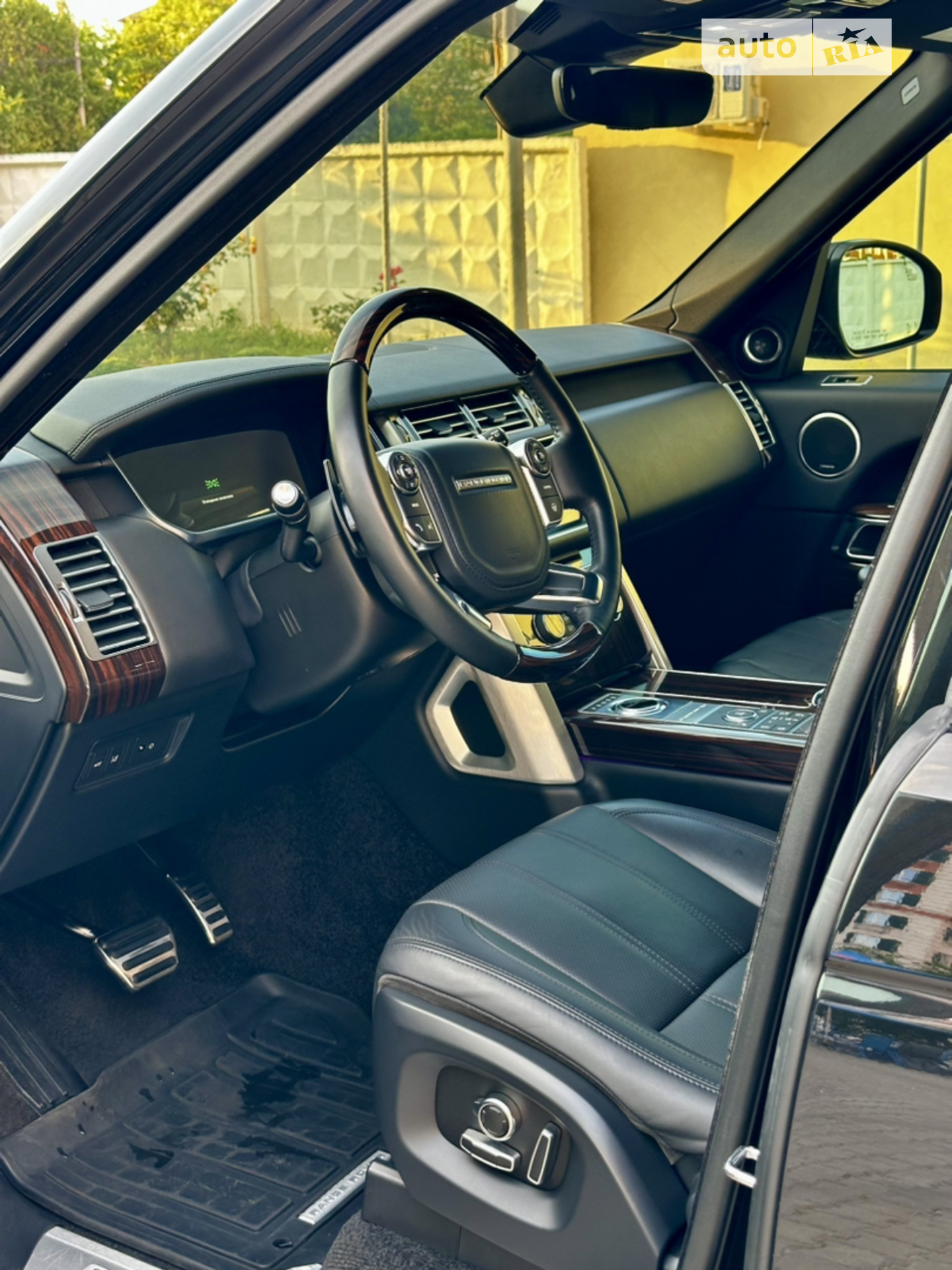 2016 Land Rover Range Rover - мініатюра 14