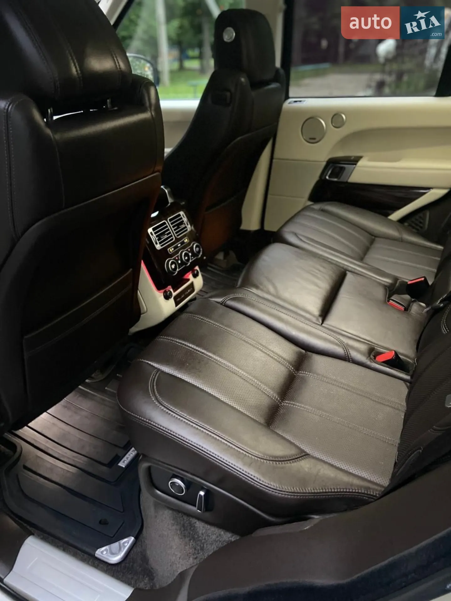2016 Land Rover Range Rover - мініатюра 16