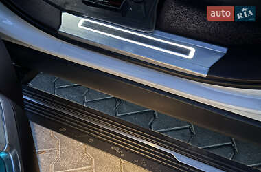Внедорожник / Кроссовер Land Rover Range Rover 2016 в 