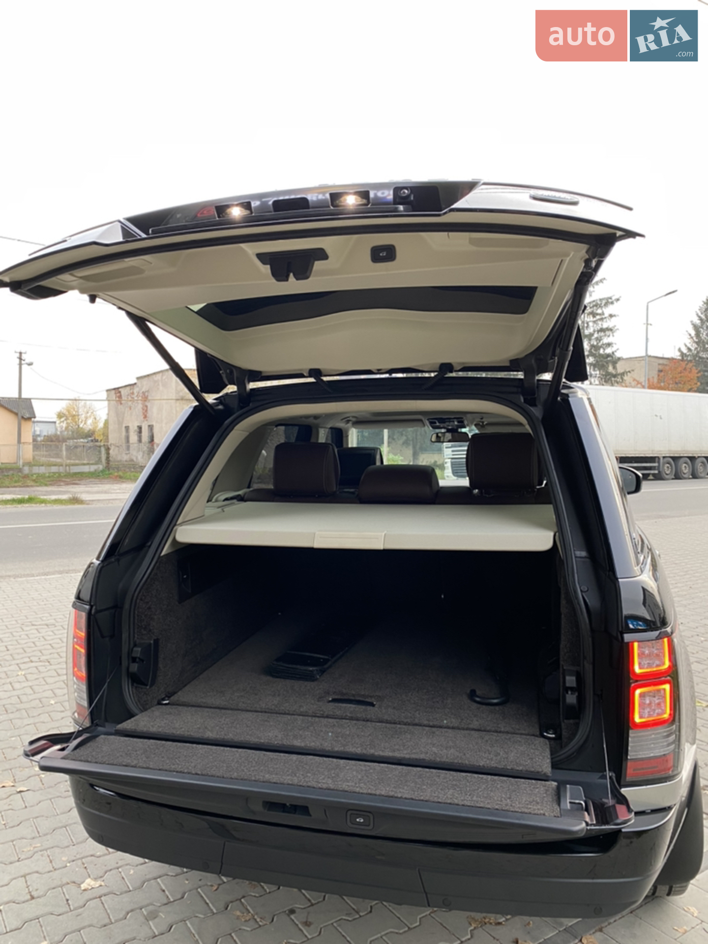 2015 Land Rover Range Rover - мініатюра 36