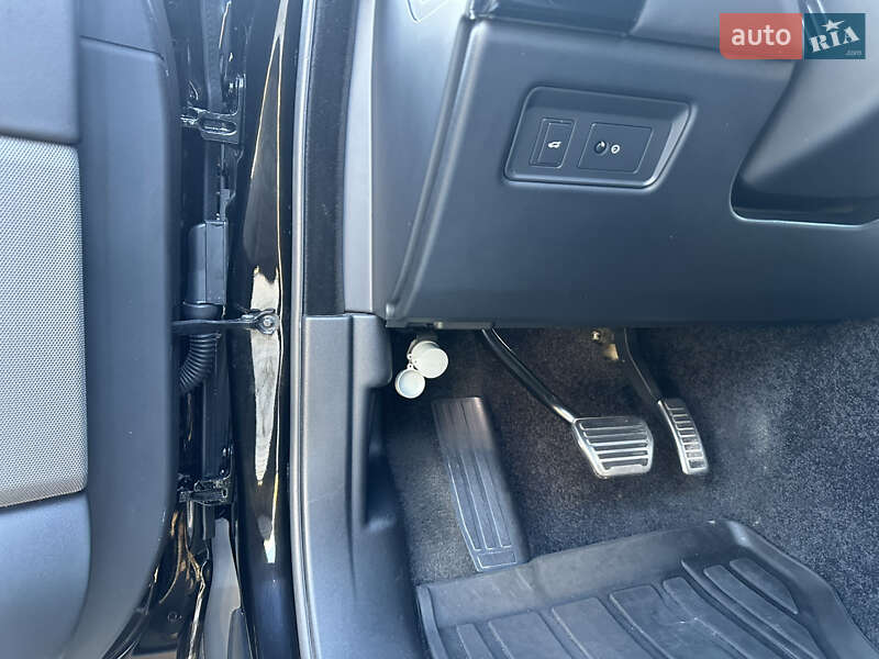 Позашляховик / Кросовер Land Rover Range Rover 2018 в Чернівцях