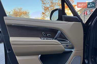 Позашляховик / Кросовер Land Rover Range Rover 2024 в 