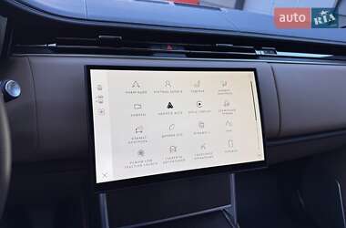 Позашляховик / Кросовер Land Rover Range Rover 2024 в 