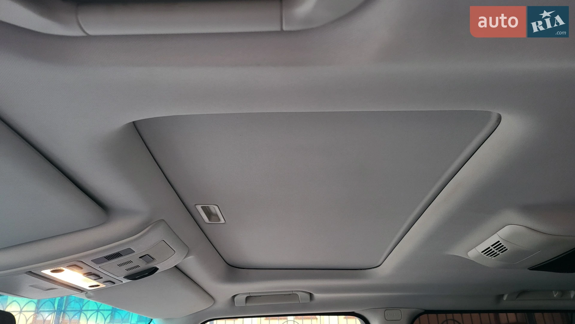 2011 Land Rover Range Rover - мініатюра 32