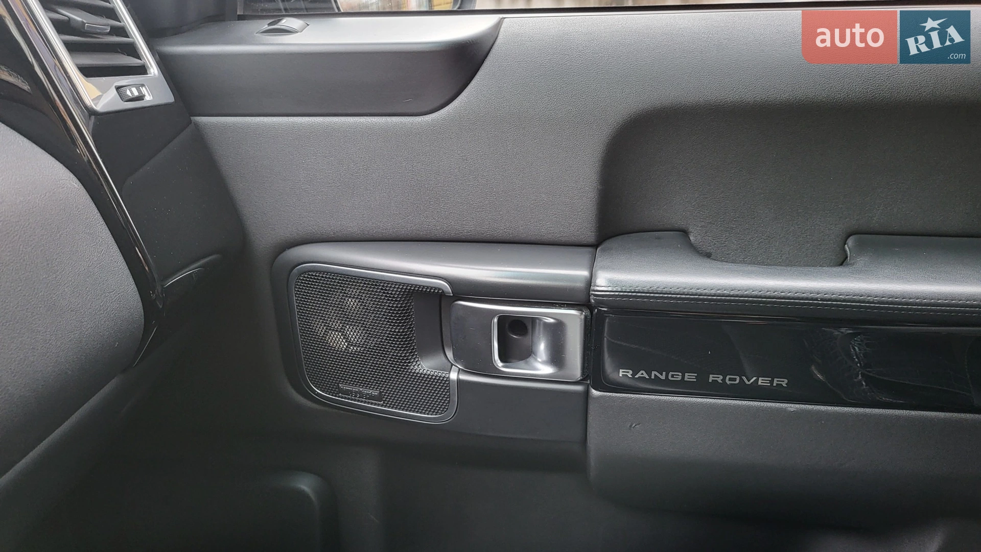 2011 Land Rover Range Rover - мініатюра 27