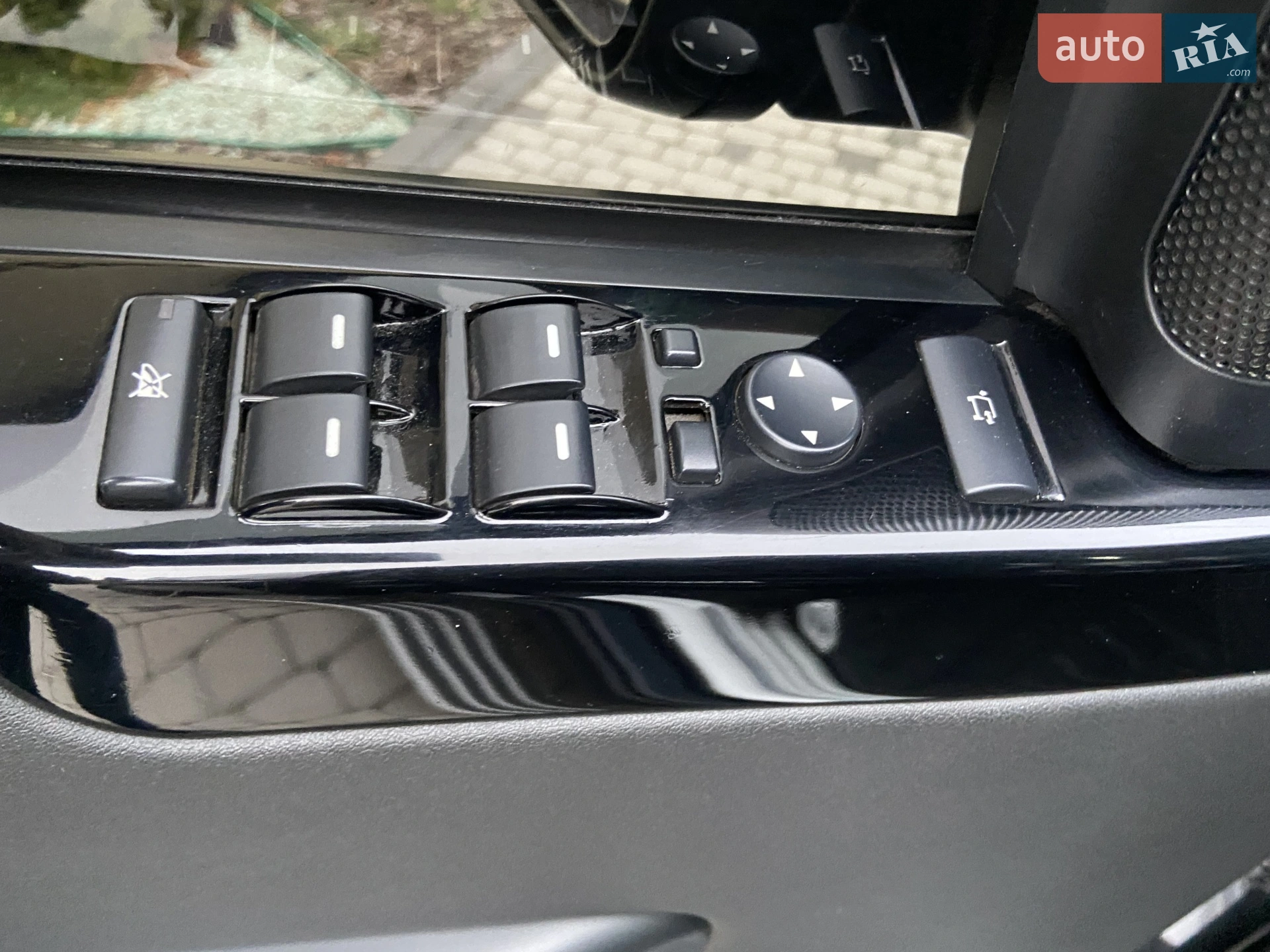 2011 Land Rover Range Rover - мініатюра 38