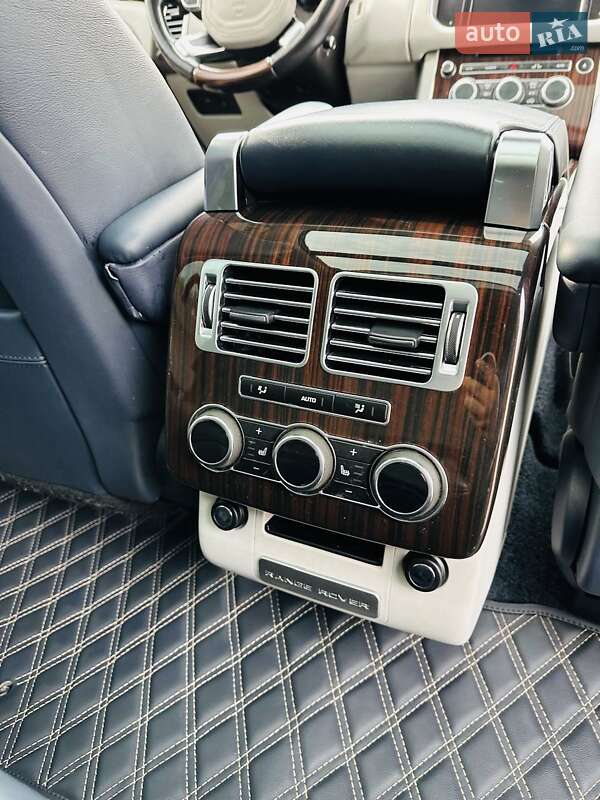 Внедорожник / Кроссовер Land Rover Range Rover 2015 в Тернополе