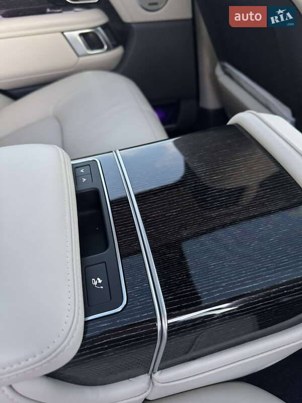 Внедорожник / Кроссовер Land Rover Range Rover 2020 в Киеве