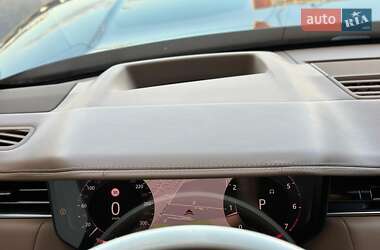 Позашляховик / Кросовер Land Rover Range Rover 2023 в 