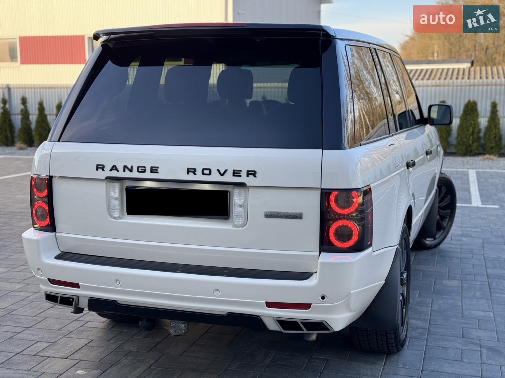 2010 Land Rover Range Rover - мініатюра 24
