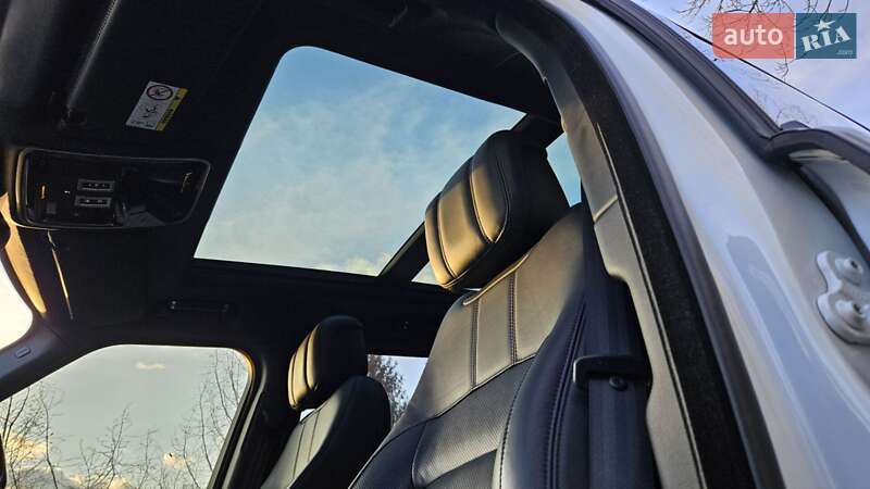 Позашляховик / Кросовер Land Rover Range Rover 2019 в Сваляві
