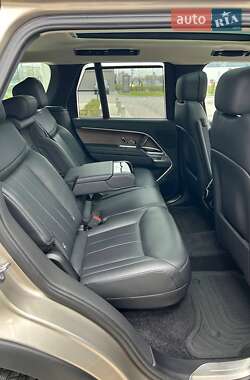 Внедорожник / Кроссовер Land Rover Range Rover 2023 в 