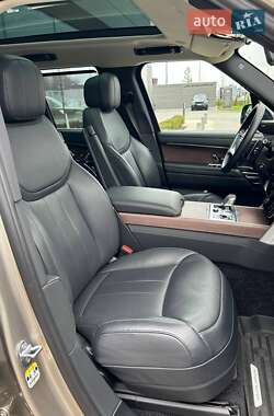 Внедорожник / Кроссовер Land Rover Range Rover 2023 в 