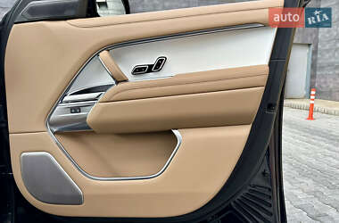 Позашляховик / Кросовер Land Rover Range Rover 2024 в 