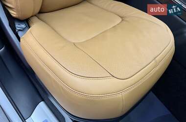 Внедорожник / Кроссовер Land Rover Range Rover 2018 в 