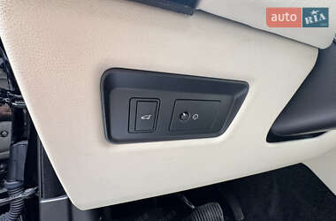 Внедорожник / Кроссовер Land Rover Range Rover 2021 в 