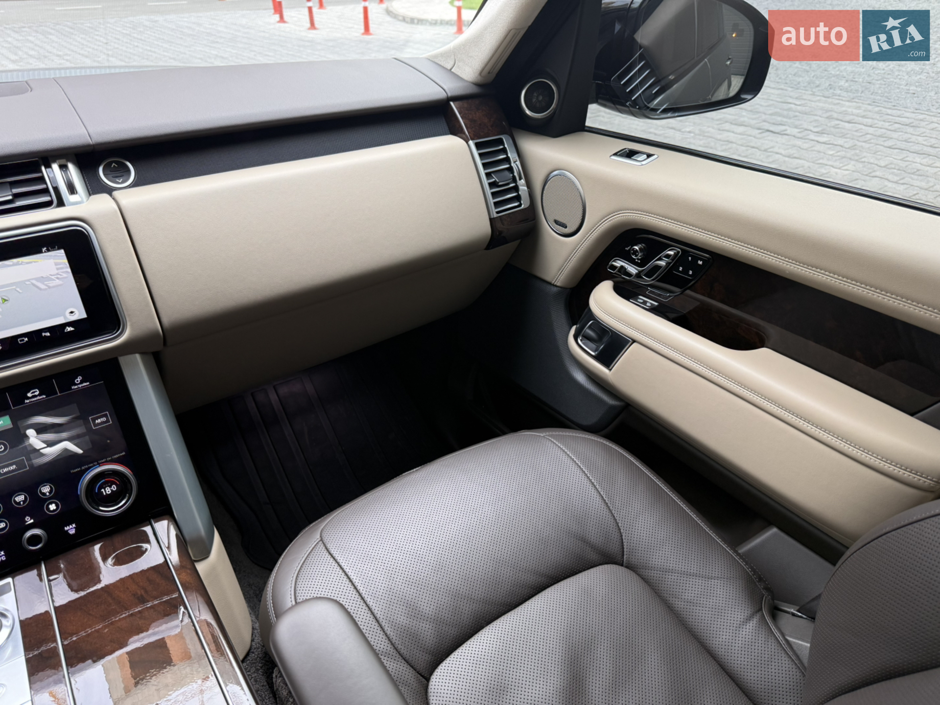 2020 Land Rover Range Rover - мініатюра 56