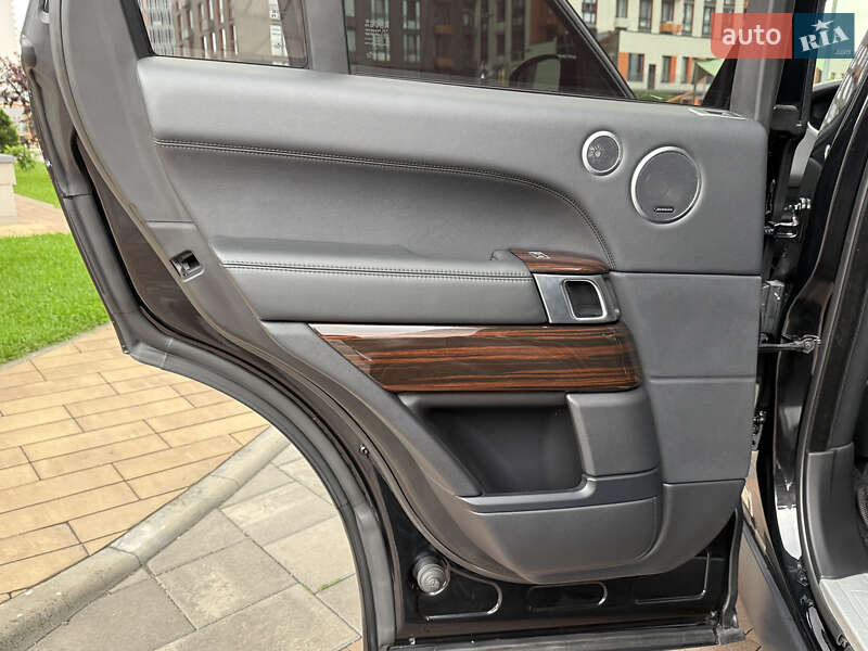 Внедорожник / Кроссовер Land Rover Range Rover 2015 в Киеве