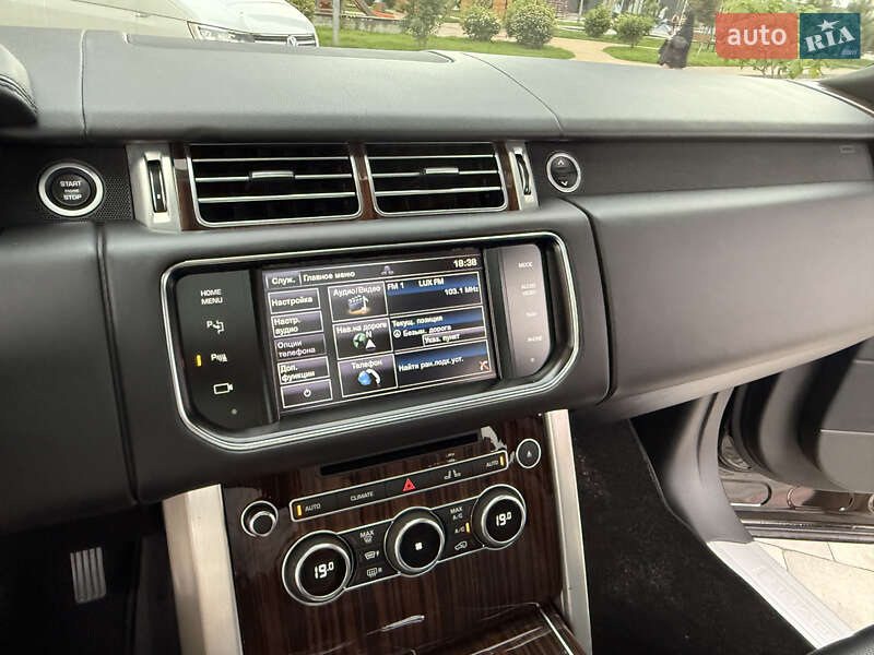 Внедорожник / Кроссовер Land Rover Range Rover 2015 в Киеве